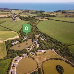 3 Bed in Higher Clovelly 00366