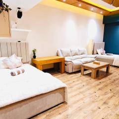 La Vista Home Stay with Parking