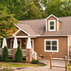 Walnut Cottage Romantic Hot Tub Getaway