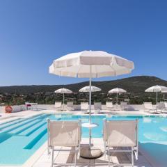 Elegant apartment near La Pelosa Beach