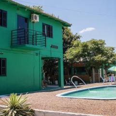Posada CON PISCINA Y DESAYUNO
