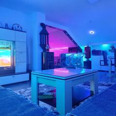 Ambient Light apartment with free parking