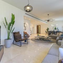 Achrafieh Gate - 201 3-Bedroom Apt and Balcony