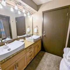 Quicksilver 1671 by SummitCove Lodging