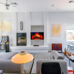 Resort pool, Spa, Game Room, Fireplace & Billiards