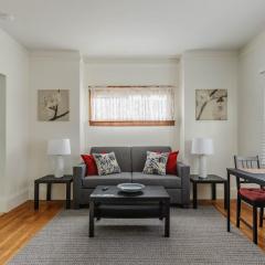 4 Berkeley Furnished Apartment - 2 Beds Laundry and Parking