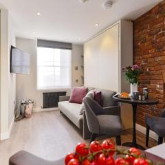 Cosy studio 4th floor premium street Notting Hill.