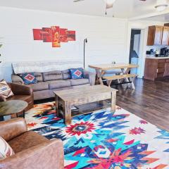 3Bd, King, Brkfst, Large TVs, WD, Sleeps 11, BBQ