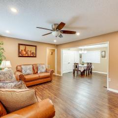 4 Mi to Little Rock River Market! Family Getaway