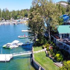 Eagles Nest at Bass Lake near Yosemite with Boat Dock