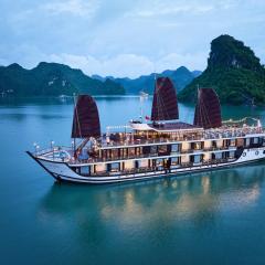 Amanda Luxury Cruise on Lan Ha Bay