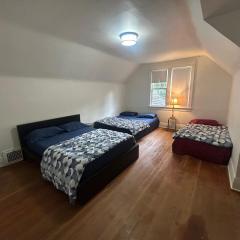 Vancouver Guest House - Airport 10 Min - Free Parking & Fast Wi-Fi