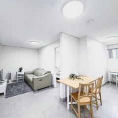 One-bedroom Granny Flat In Arncliffe Near Airport