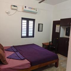 Sri Balaji Guest House Near Auroville Beach