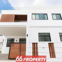 New Modern 4BR Home in Mae Hia