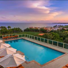 Family-Friendly Luxury Adjoining Suites Ocean View