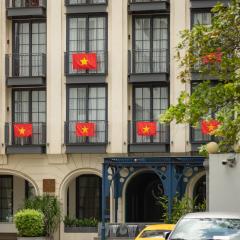 S Home Apartment by DDH