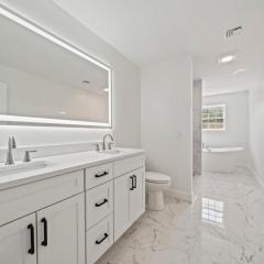 Luxury 3-Bedroom House You Won't Want to Miss!