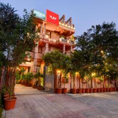 PLAY HOTEL ELYSIUM couple friendly