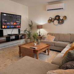 House 10 minutes from the American consulate WiFi 500 Mbps