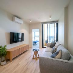 Skyview City Escape - Walkable & Central