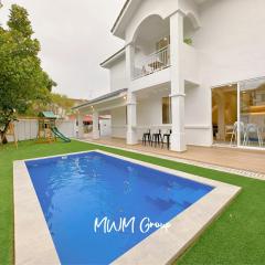 Bukit Indah Terrakids Amazing house with Pool near Legoland