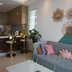 Royale city and sea view