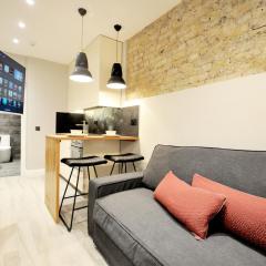 Nice studio for only 1 guest with patio-Basement