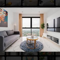 3 Bedroom Luxury Stay at Lumi Tropicana Golf Club View High Floor