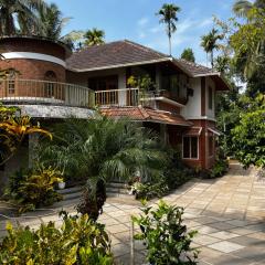 Avocado Orchards - Home Stay