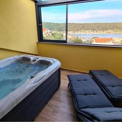 2 Bedroom Nice Apartment In Rab