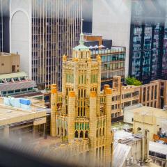 Sydney CBD luxury high level 2 bedroom2 bathroom condo with City view- Pool Gym 4