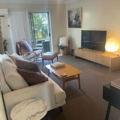 2 Bed Ground Flr Gaythorne Courtyard Apt, parking