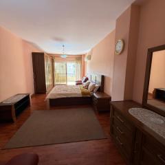 Spacious 3BR Apartment - heart of Heliopolis - 15 min from Airport and 2 min from Heliopolis Sport Club