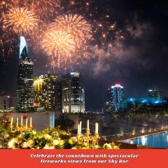 Happy Life Grand Hotel & Rooftop Skybar