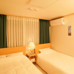 Happy House A Fun Joyful Stay for 5