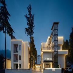 Zhangjiajie JIMO Hotel--New Hotel,Exclusive Location,Free Drop off Service to East Gate of forest park,Free Self-Service Laundry & Drying, Attraction Tickets Serivce in advance