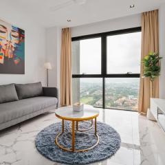 Luxury 3 Bedroom at Lumi Tropicana Balcony With Golf View Sleeps 9 and Darts B2-23