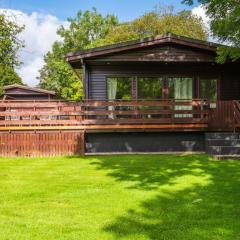 Bluebell Lodge 4 with Hot Tub