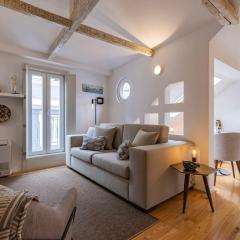 Condessa IV by Innkeeper