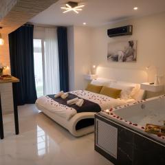 Romantic Jacuzzi&Spa Residence Near Acropolis- Fix Metro 180m
