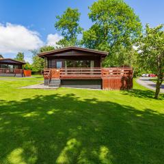 Bluebell Lodge 3 with Hot Tub