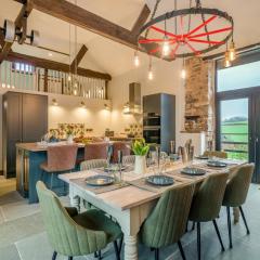 3 Bed in Dulverton oc-t32975