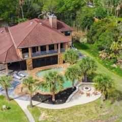 Bay Breeze Estate - Heated Pools, Private Pier & Walk to the Kemah Boardwalk