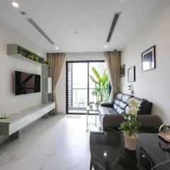 1BR Beverly VIP Luxury View Vinwonder & River