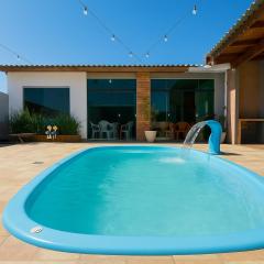 Casa próximo à praia com piscina , hospeda até 20 pessoas