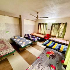 AGH Darshan Dorm Stay