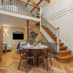 Luxury 2 Bed Church Conversion with Hot Tub