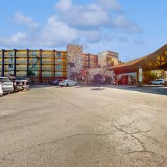 Daytona Hawaiian Inn 431