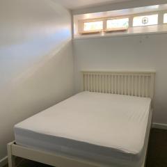 Double Room in Leafy Park Hill